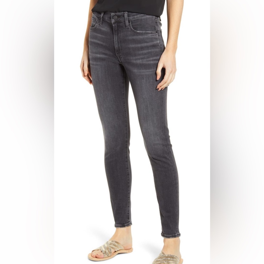 Edwin Pixie 9” Mis Rise Skinny Jean size 25. Worn 1 time.